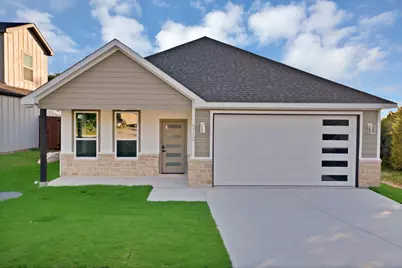 5712 San Jacinto Drive, Granbury, TX 76048 - Photo 1
