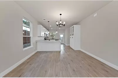 5712 San Jacinto Drive, Granbury, TX 76048 - Photo 10