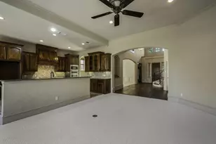6916 Cannon Falls Dr, Lewisville, TX 75024 - Photo 6