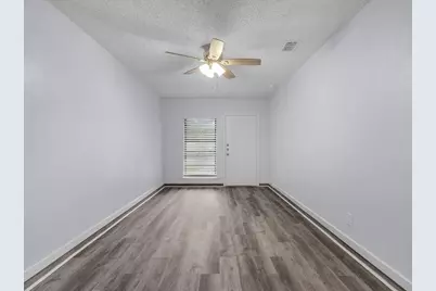 303 Mansfield Road, Cleburne, TX 76031 - Photo 16