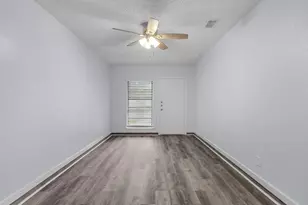 303 Mansfield Rd, Cleburne, TX 76031 - Photo 16