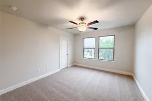 217 Cassandra Ct, Euless, TX 76040 - Photo 22