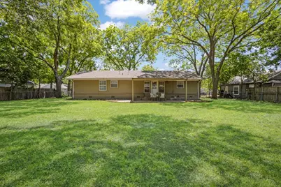 470 W Marshall Street, Van Alstyne, TX 75495 - Photo 32