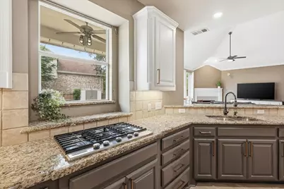 5733 Sugar Maple Drive, Fort Worth, TX 76244 - Photo 8