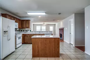 821 Oak Hollow Ln, Anna, TX 75409 - Photo 8