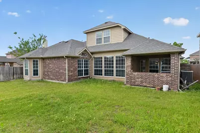 4502 Warbler Lane, Garland, TX 75043 - Photo 4