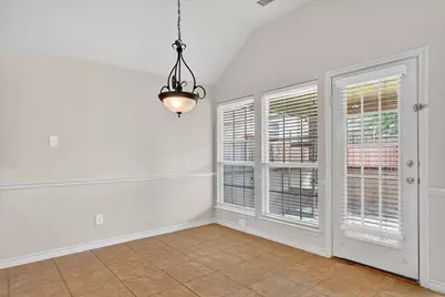 4502 Warbler Lane, Garland, TX 75043 - Photo 6