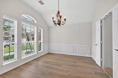 4502 Warbler Lane, Garland, TX 75043 - Photo 4