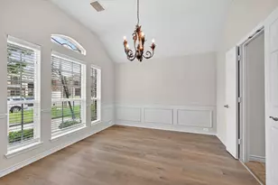 4502 Warbler Ln, Garland, TX 75043 - Photo 4