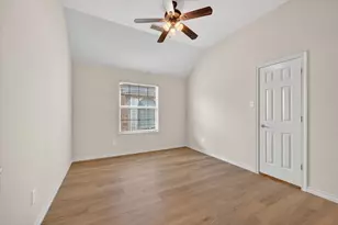 4502 Warbler Ln, Garland, TX 75043 - Photo 14