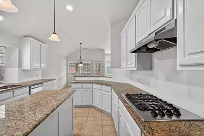 4502 Warbler Lane, Garland, TX 75043 - Photo 8