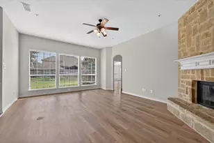 4502 Warbler Ln, Garland, TX 75043 - Photo 10