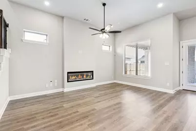 9313 Persimmon Lane, Mesquite, TX 75126 - Photo 8