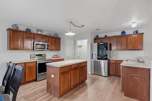 1028 Cedar Ridge Ln, Burleson, TX 76028 - Photo 12
