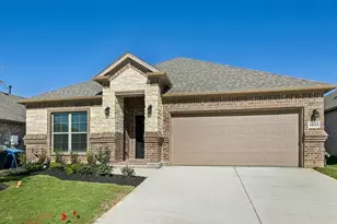 1033 Nighthawk Trl, Alvarado, TX 76009 - Photo 2