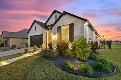 1725 McDougall Creek, Van Alstyne, TX 75495 - Photo 2