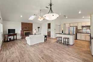 1524 Villa Cove Dr, Tool, TX 75143 - Photo 6