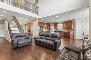 7258 Mirada, Grand Prairie, TX 75054 - Photo 8