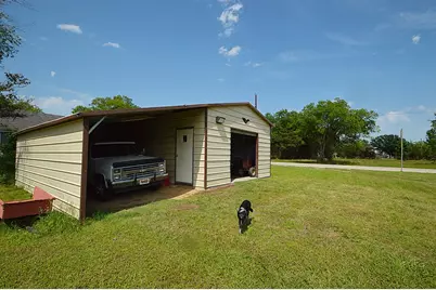 5913 Farm Road 1528, Klondike, TX 75448 - Photo 18