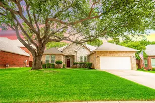 1609 Pearl River Dr, Flower Mound, TX 75028 - Photo 2