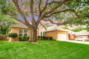 1609 Pearl River Dr, Flower Mound, TX 75028 - Photo 4