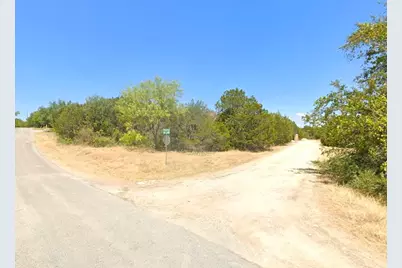 4601 Eagle Nest Court, Granbury, TX 76048 - Photo 4