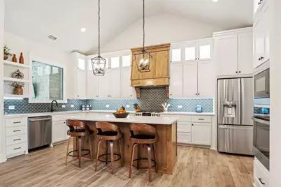 704 Abbey Road, Van Alstyne, TX 75495 - Photo 6