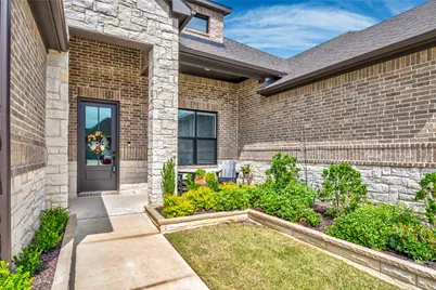 704 Abbey Road, Van Alstyne, TX 75495 - Photo 2