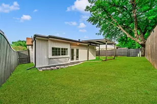 1804 Fernwood Cir, Carrollton, TX 75006 - Photo 28