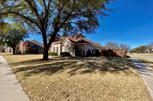 5507 Stonehenge Dr, Richardson, TX 75082 - Photo 2