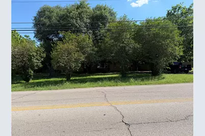 210 W Bear Creek Road, Glenn Heights, TX 75154 - Photo 1