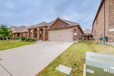 10921 Cobalt Drive, Aubrey, TX 76227 - Photo 4