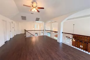 2446 Chesterfield Rd, Garland, TX 75043 - Photo 12