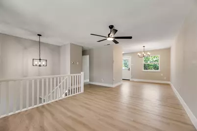 206 Senter Valley Road, Irving, TX 75060 - Photo 4