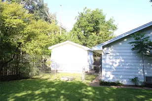 4900 Lake Hurst Dr, Waco, TX 76710 - Photo 26