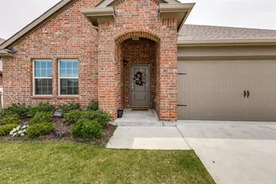 756 Daybreak Lane, Lavon, TX 75166 - Photo 2