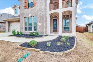1228 Arrowwood Dr, Aubrey, TX 76227 - Photo 2