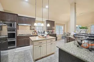 1121 Shearwater Ln, Garland, TX 75043 - Photo 6