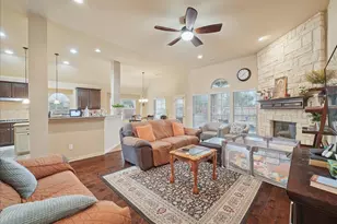 1121 Shearwater Ln, Garland, TX 75043 - Photo 4
