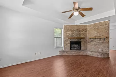 208 Lanham Court, White Settlement, TX 76108 - Photo 4