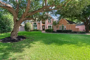 210 Highland Oaks Cir, Southlake, TX 76092 - Photo 1