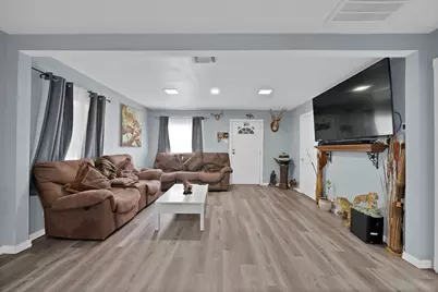 409 Roberts Avenue, Irving, TX 75060 - Photo 6