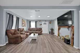 409 Roberts Ave, Irving, TX 75060 - Photo 6