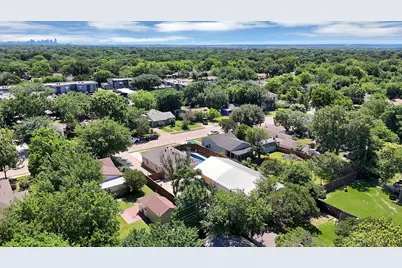 409 Roberts Avenue, Irving, TX 75060 - Photo 32