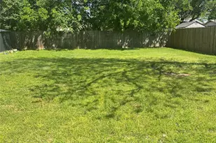 907 Broadway Ave, Euless, TX 76040 - Photo 6