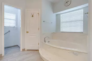 144 Trailwood Dr, Joshua, TX 76058 - Photo 32