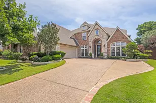 1909 Grand Park Pl, Flower Mound, TX 75028 - Photo 2