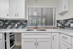 5619 Waterview Dr, Arlington, TX 76016 - Photo 12