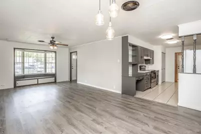 215 E Tennie Street, Gainesville, TX 76240 - Photo 12