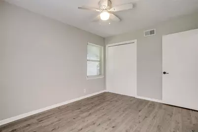 1909 Balla Way, Grand Prairie, TX 75051 - Photo 28